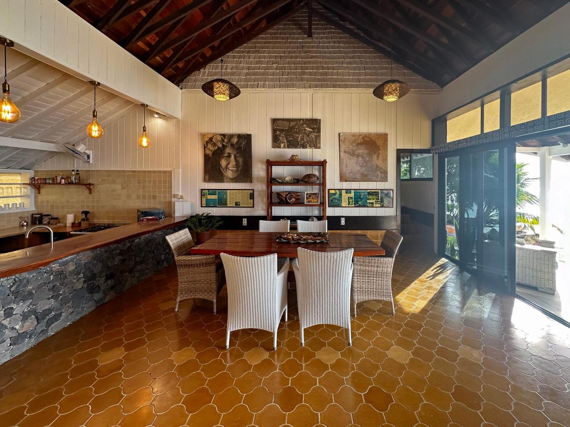 Вилла Chez Jay Moorea Beach House Махарепа Экстерьер фото