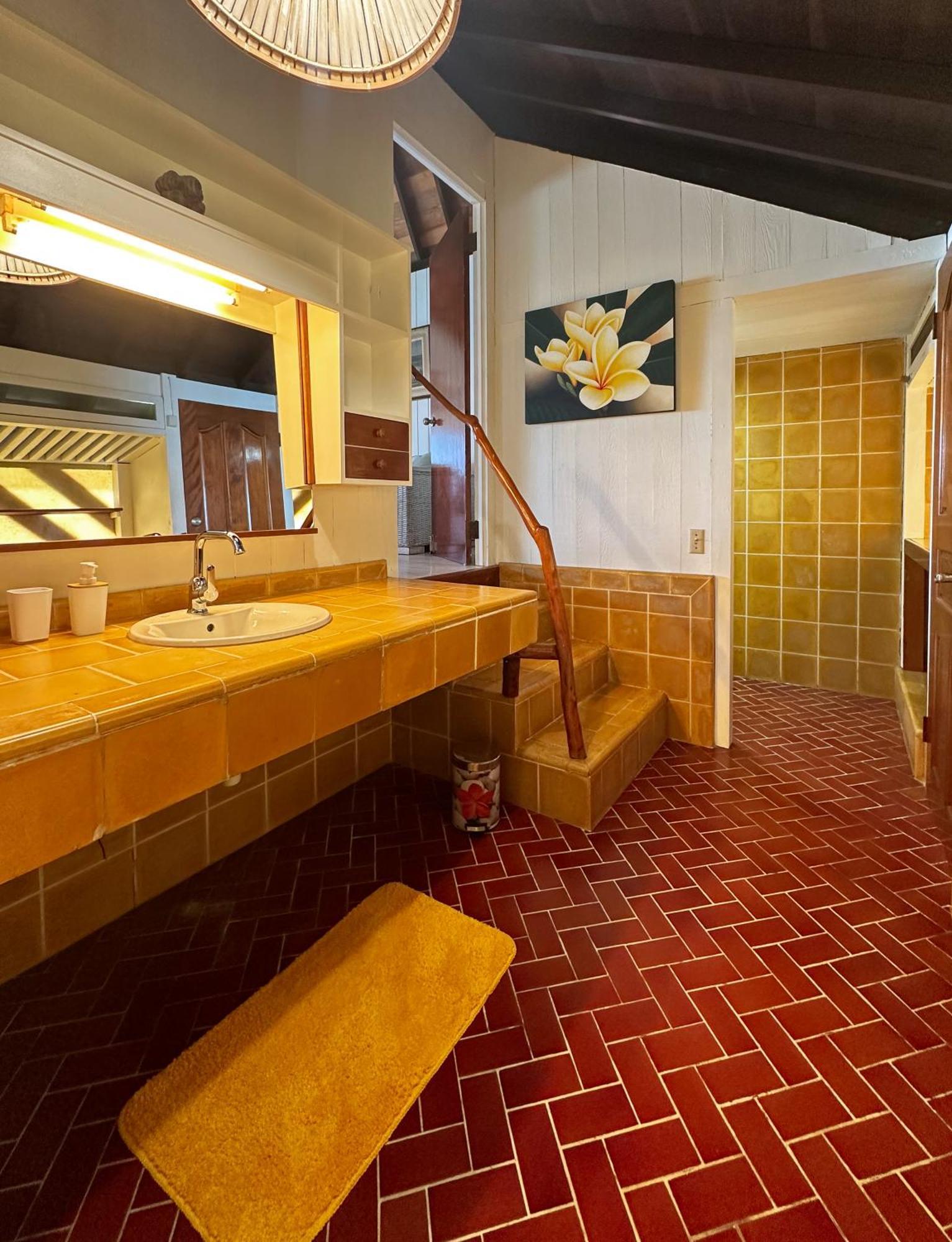 Вилла Chez Jay Moorea Beach House Махарепа Экстерьер фото